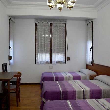 Hostal Oviedo Hotell León Eksteriør bilde