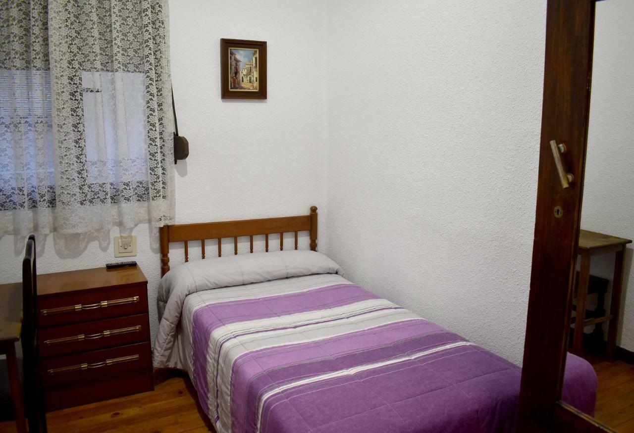 Hostal Oviedo Hotell León Eksteriør bilde