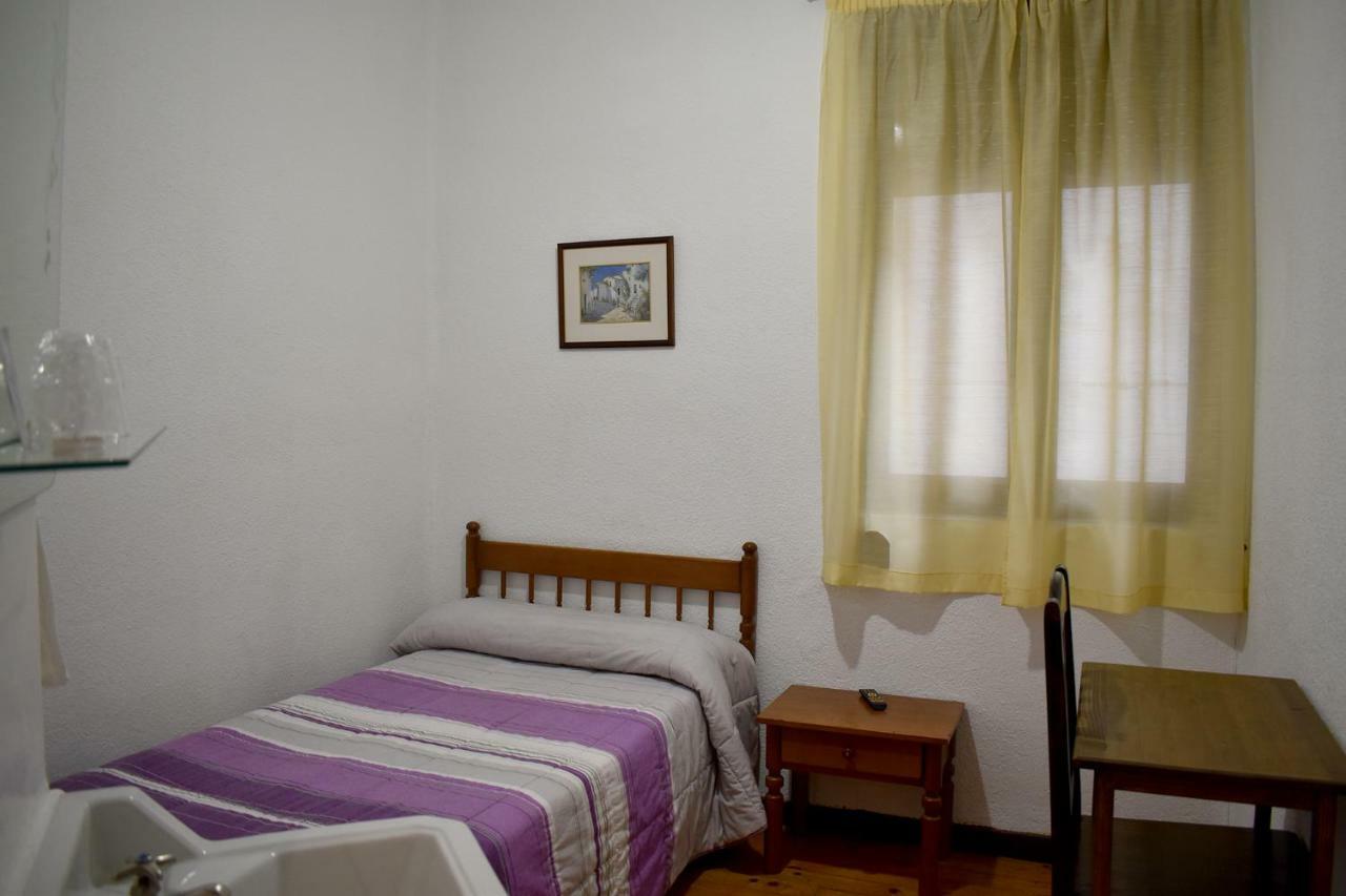 Hostal Oviedo Hotell León Eksteriør bilde