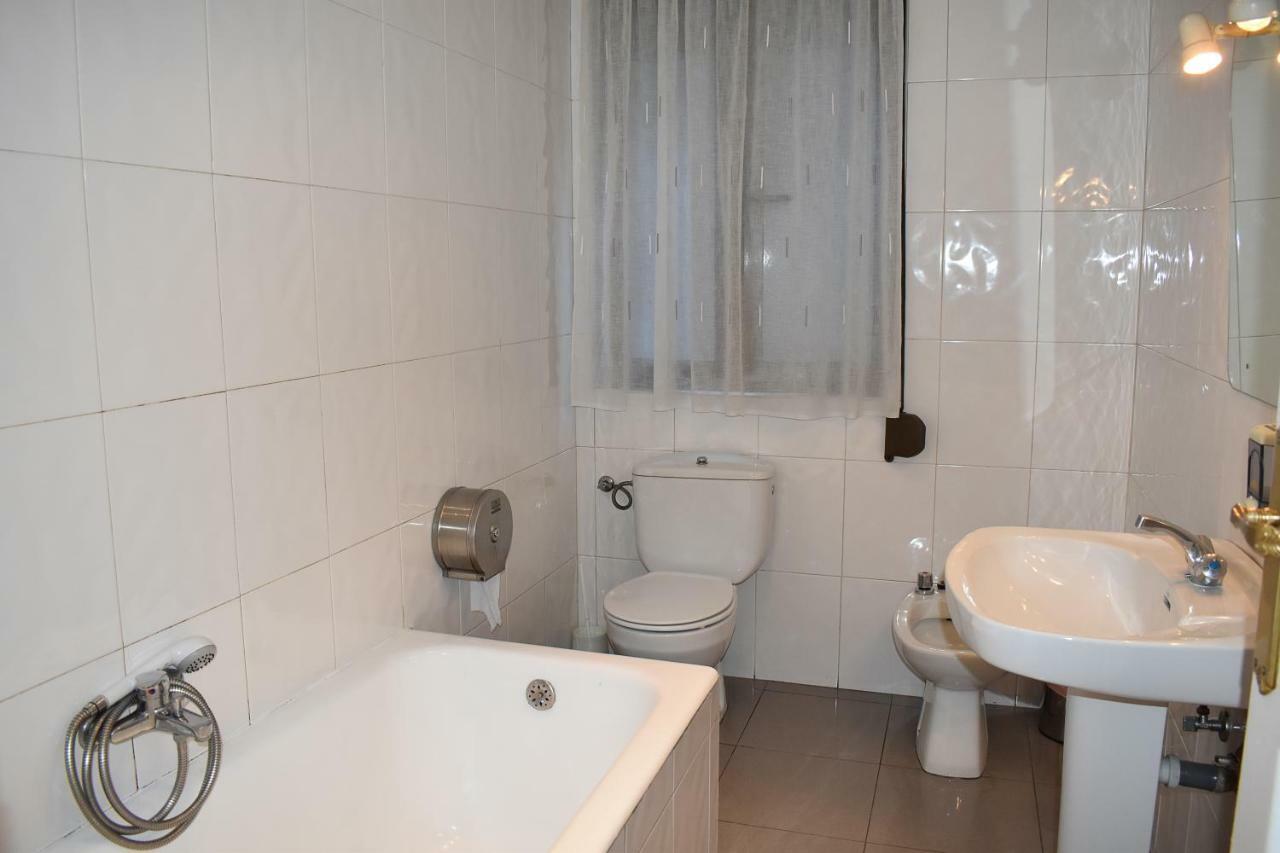 Hostal Oviedo Hotell León Eksteriør bilde