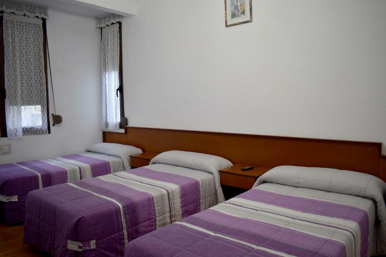 Hostal Oviedo Hotell León Eksteriør bilde