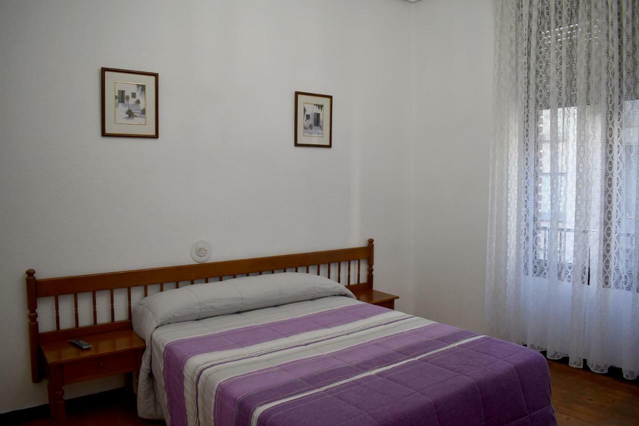 Hostal Oviedo Hotell León Eksteriør bilde