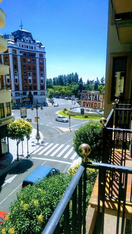 Hostal Oviedo Hotell León Eksteriør bilde
