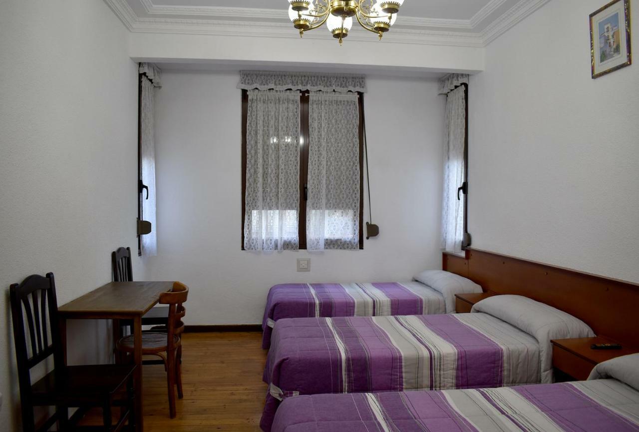 Hostal Oviedo Hotell León Eksteriør bilde